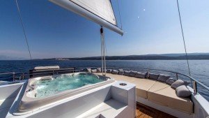 Yacht à voile Aiaxaia