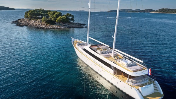 Yacht à voile Aurum Sky