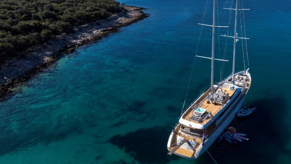 Yacht à voile Aurum Sky