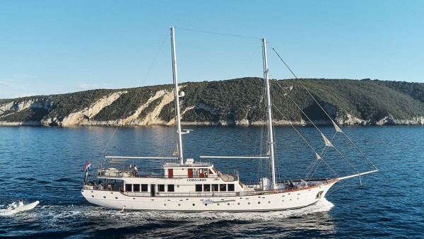 Yacht à voile Corsario