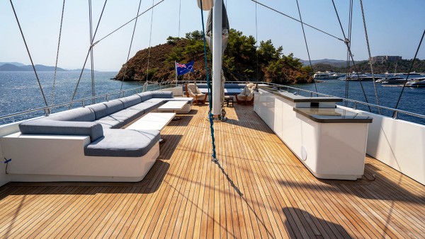 Yacht à voile De Love