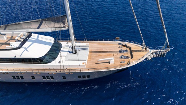 Yacht à voile De Love