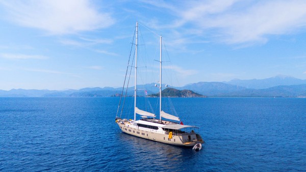 Yacht à voile King of the Sea