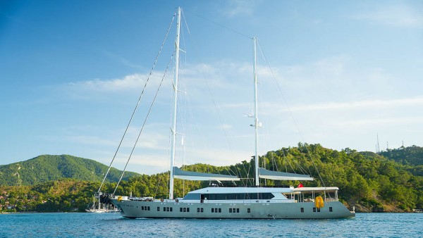 Yacht à voile King of the Sea