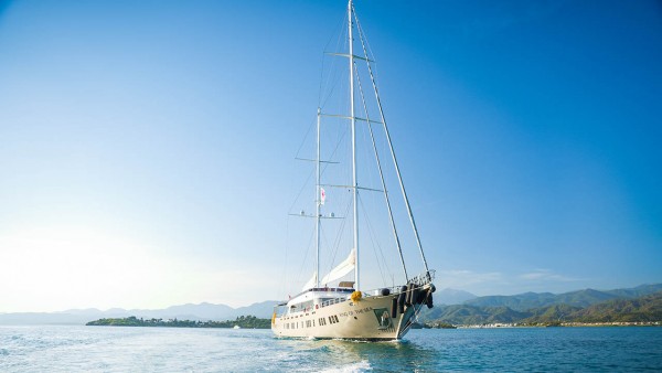 Yacht à voile King of the Sea