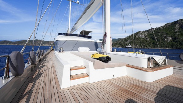 Yacht à voile King of the Sea
