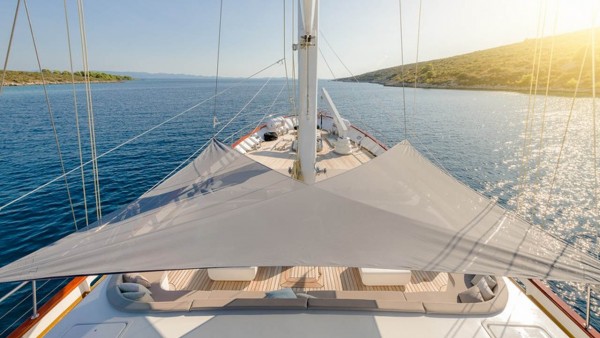 Yacht à voile Lady Gita