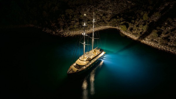 Yacht à voile Maxita
