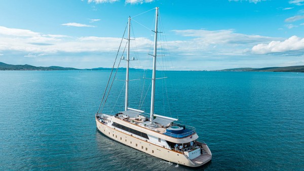Yacht à voile Maxita