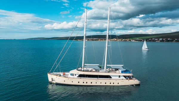 Yacht à voile Maxita