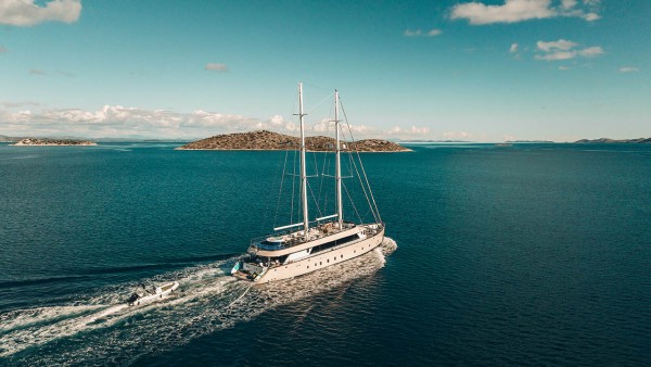 Yacht à voile Maxita