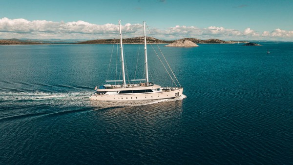 Yacht à voile Maxita