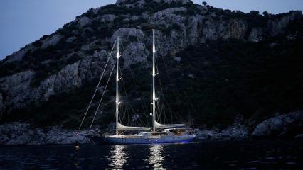 Yacht à voile Silver Moon