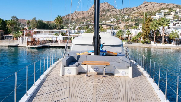 Yacht à voile Sureyya