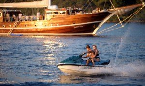 Sports nautiques sur les yachts