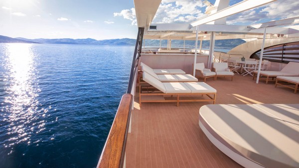 Yacht à moteur Agape Rose