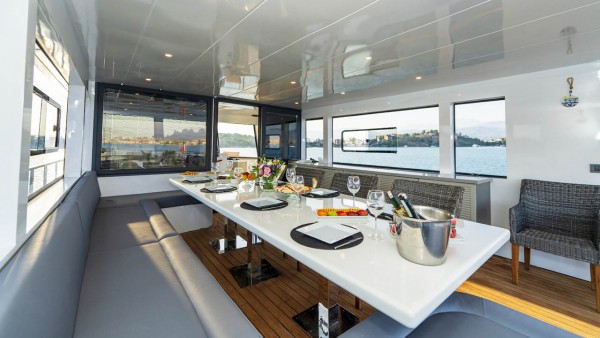 Yacht à moteur Albatros Explorer