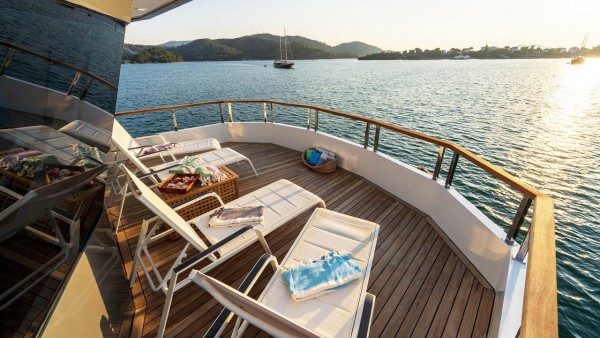 Yacht à moteur Albatros Explorer