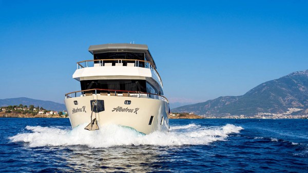 Yacht à moteur Albatros Explorer
