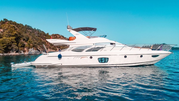 Azimut 62 Fly VIP Yacht à moteur