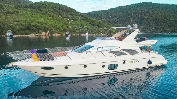 Yacht à moteur Azimut 62 Fly VIP