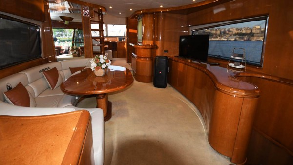 Yacht à moteur Azimut 65 Gokce