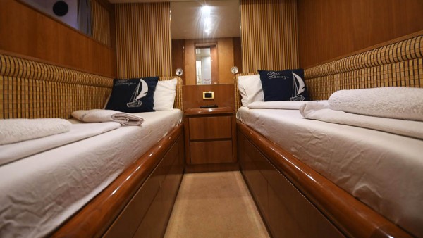 Yacht à moteur Azimut 65 Gokce