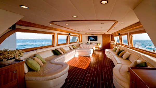 Yacht à moteur Azmim