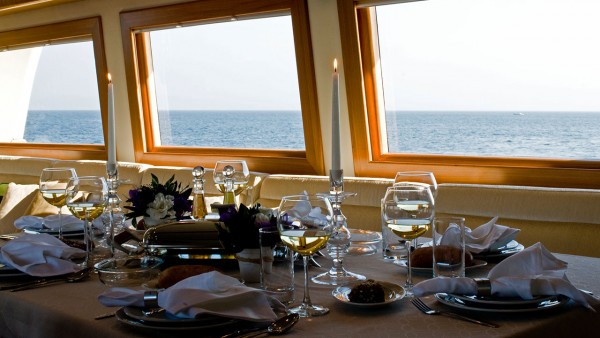 Yacht à moteur Azmim