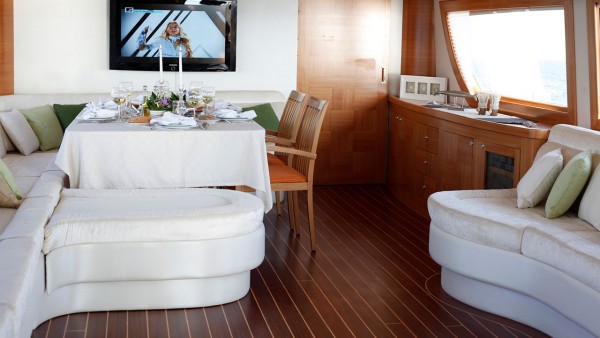 Yacht à moteur Azmim