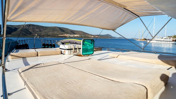 Yacht à moteur Babosch