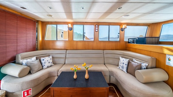 Yacht à moteur Babosch