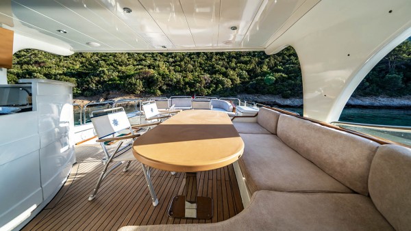 Yacht à moteur Babosch