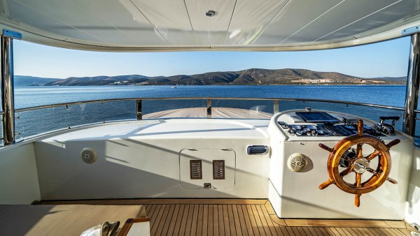 Yacht à moteur Babosch