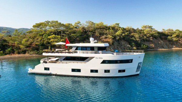 Cinar Yildizi Yacht à moteur