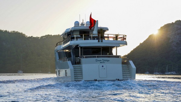 Yacht à moteur Cinar Yildizi