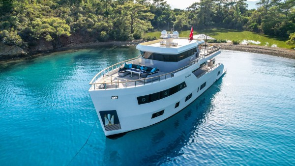 Yacht à moteur Cinar Yildizi