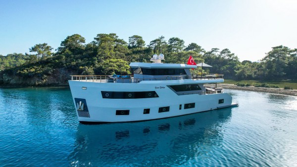 Yacht à moteur Cinar Yildizi