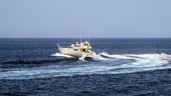 Yacht à moteur Eviva