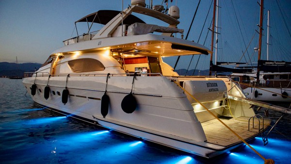Yacht à moteur Hurrem
