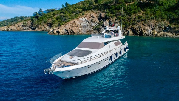 Yacht à moteur Hurrem