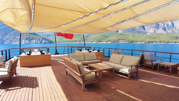 Yacht à moteur Limitless