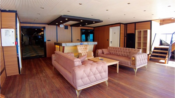 Yacht à moteur Limitless