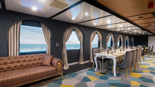 Yacht à moteur Limitless