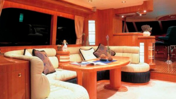 Yacht à moteur Mira Mare