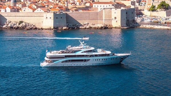 Yacht à moteur M/Y Freedom