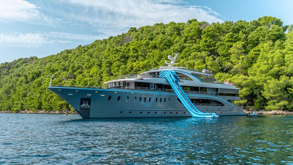 Yacht à moteur M/Y Freedom