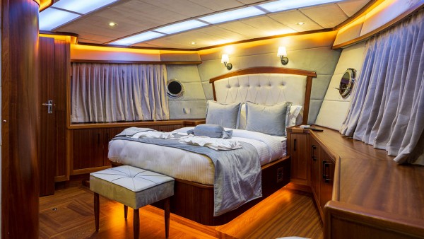 Yacht à moteur Oggusto