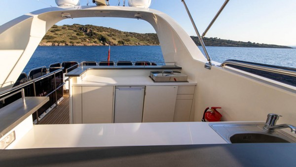 Yacht à moteur Prenses Ela Ada