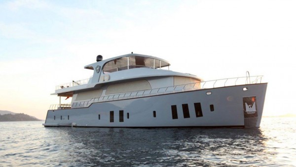 Yacht à moteur Simay F